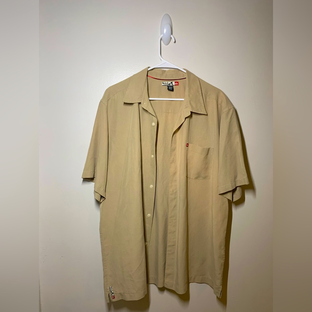 Men’s XL Quicksilver Button Up Tan